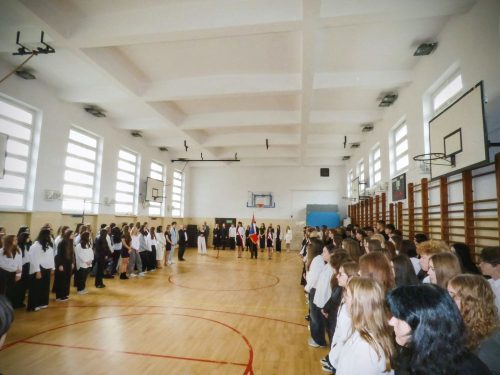 07.11.2025-Szkoła do hymnu