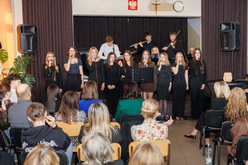 Wieczor-poetycko-muzyczny-PORUSZENI-7