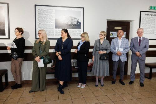 16.10.2025-otwarcie-wystawy-TEMPUS-FUGIT-21