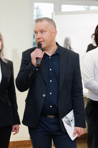 16.10.2025-otwarcie-wystawy-TEMPUS-FUGIT-25