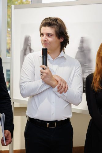 16.10.2025-otwarcie-wystawy-TEMPUS-FUGIT-27