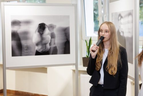 16.10.2025-otwarcie-wystawy-TEMPUS-FUGIT-40