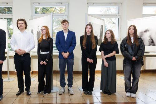 16.10.2025-otwarcie-wystawy-TEMPUS-FUGIT-41