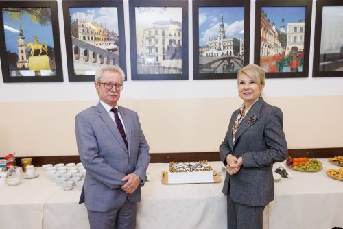 16.10.2025-otwarcie-wystawy-TEMPUS-FUGIT-44