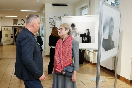 16.10.2025-otwarcie-wystawy-TEMPUS-FUGIT-45