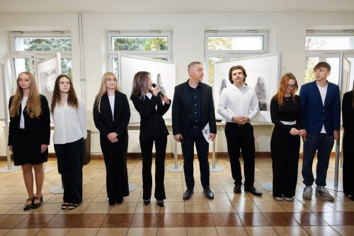 16.10.2025-otwarcie-wystawy-TEMPUS-FUGIT-9